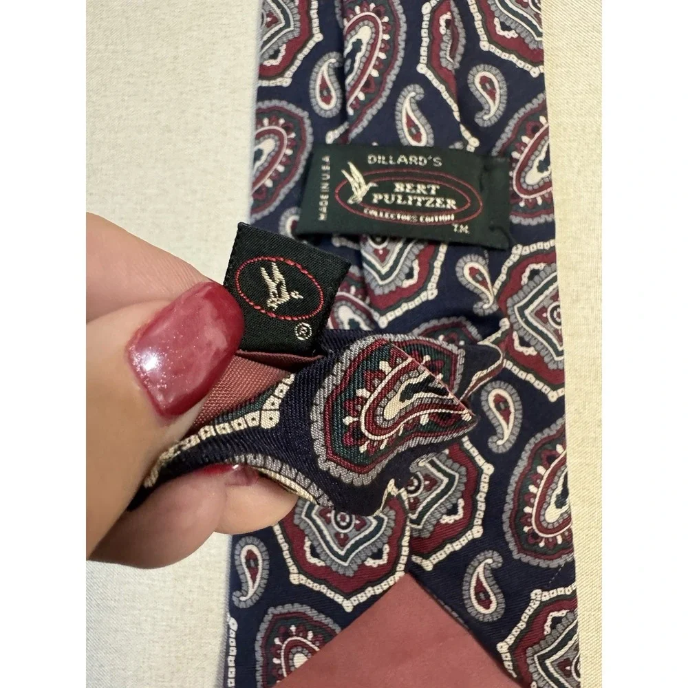 Bert Pulitzer All Silk‎ Paisley Tie 3.5